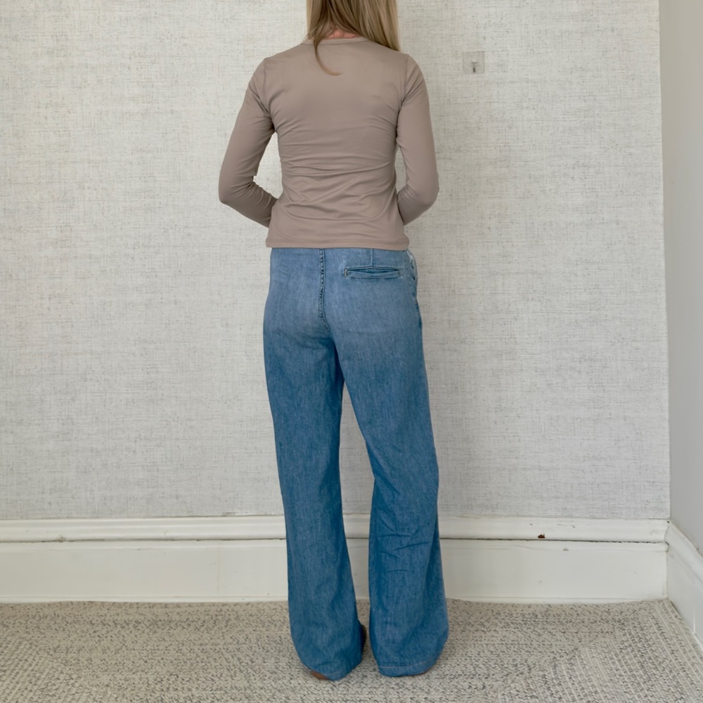 Hudson Wide Leg Jeans - Picture 4 of 6
